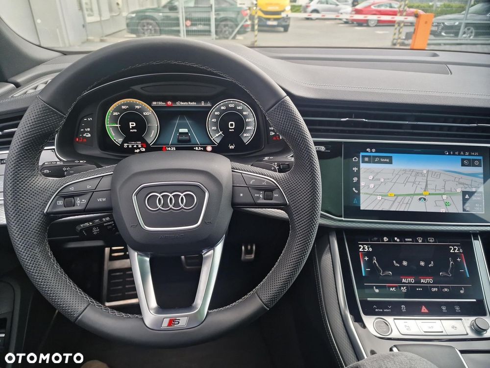 Audi Q8 - 11
