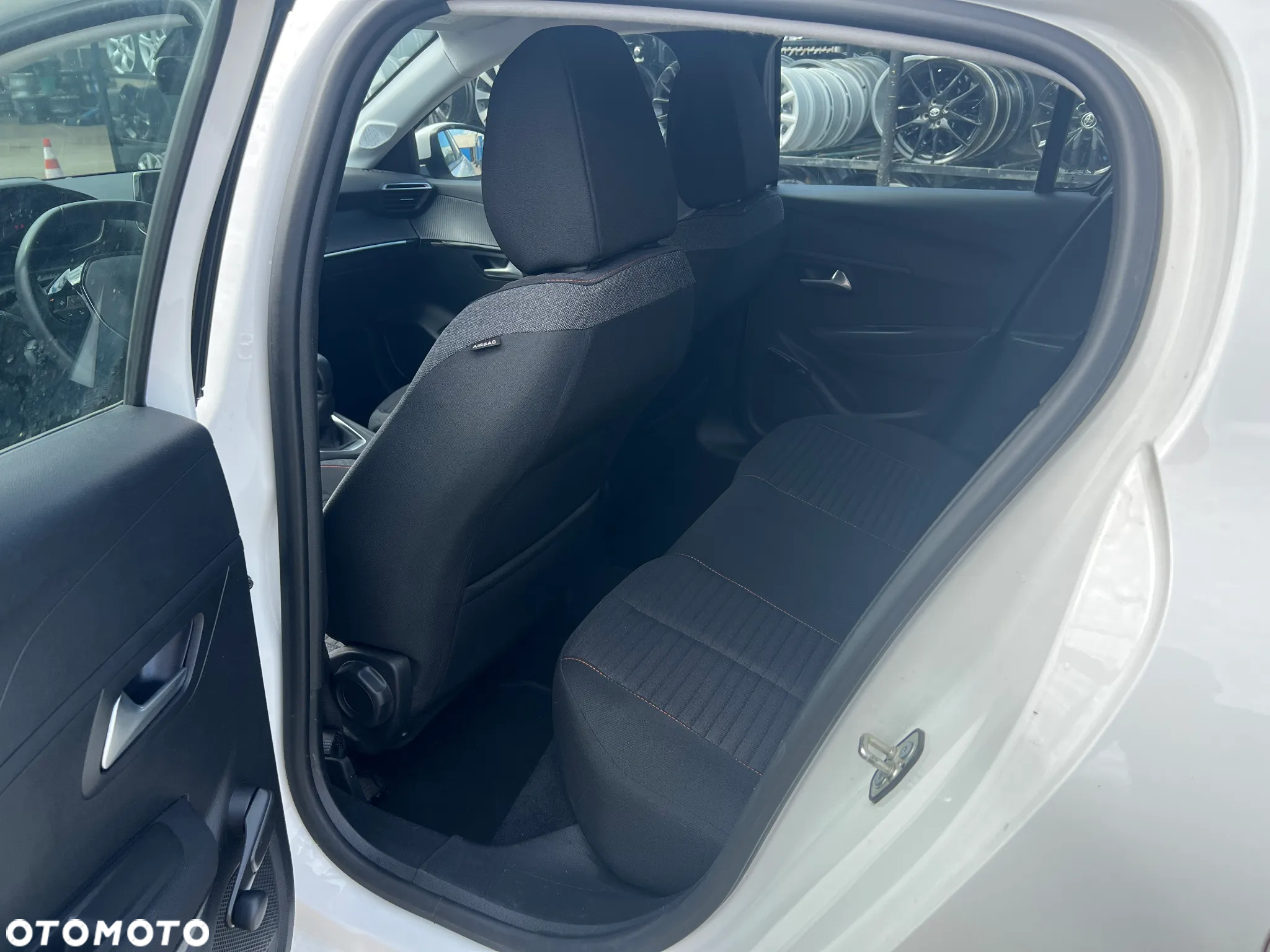 Peugeot 208 PureTech 75 Active - 14