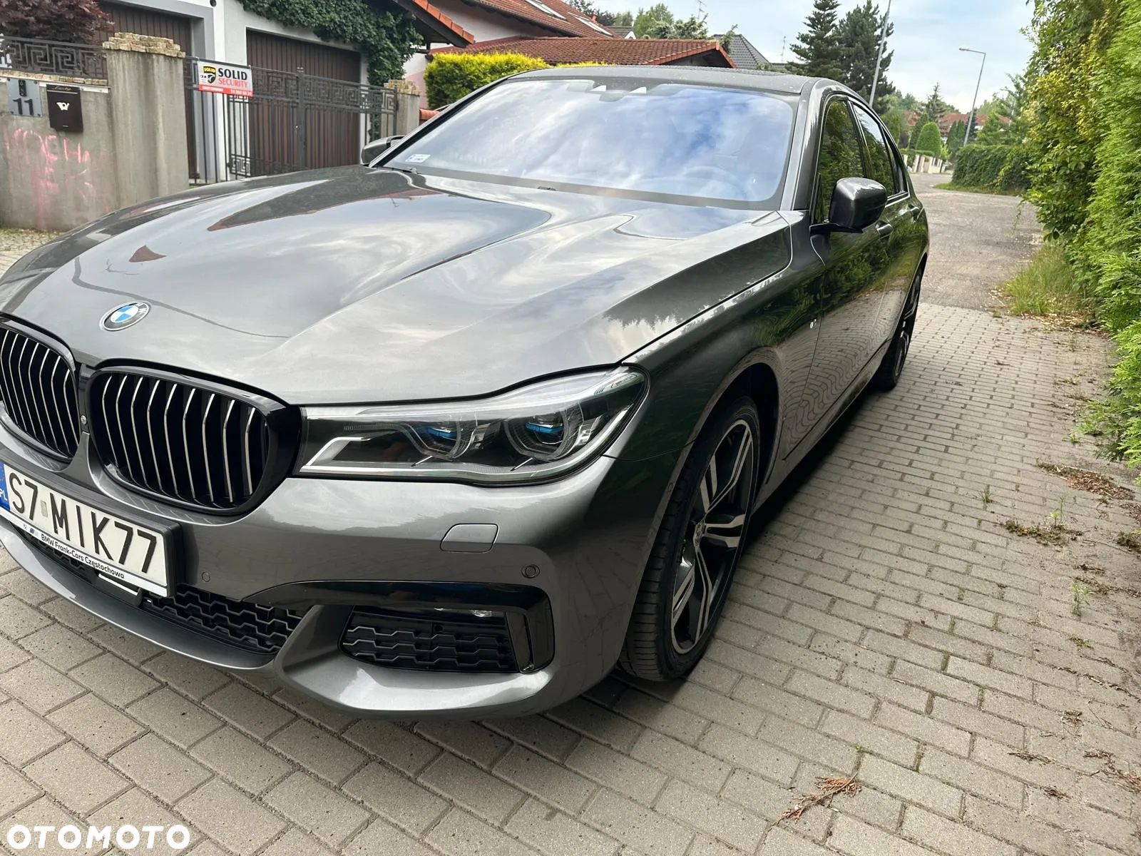 BMW Seria 7 750i xDrive - 12