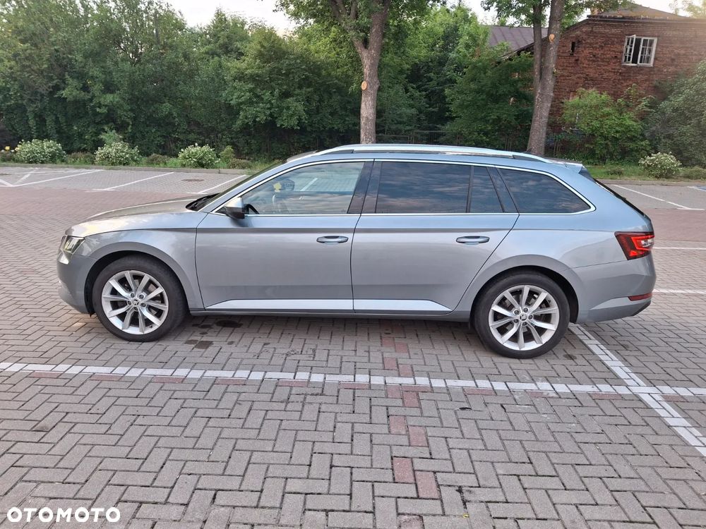 Skoda Superb 2.0 TDI 4x4 Style DSG - 9