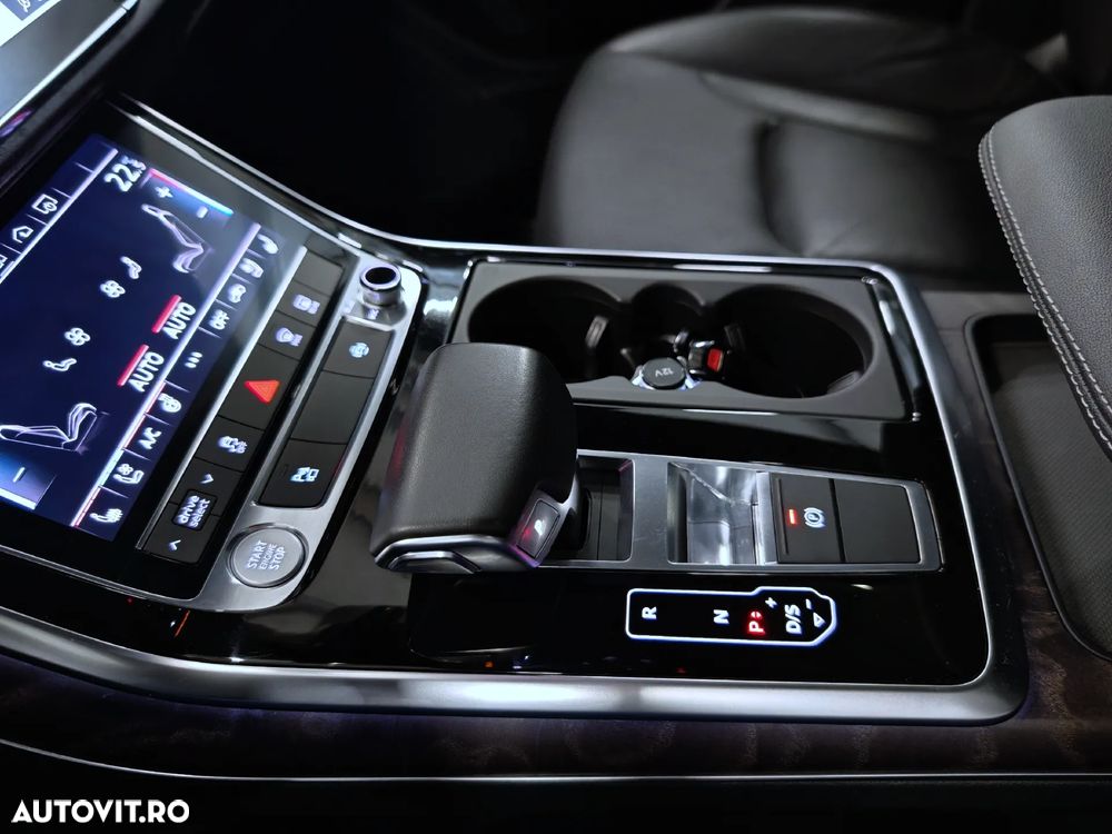 Audi Q8 55 TFSI quattro Tiptronic - 14