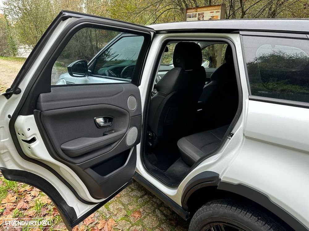 Land Rover Range Rover Evoque 2.0 D150 AWD R-Dynamic Auto - 20