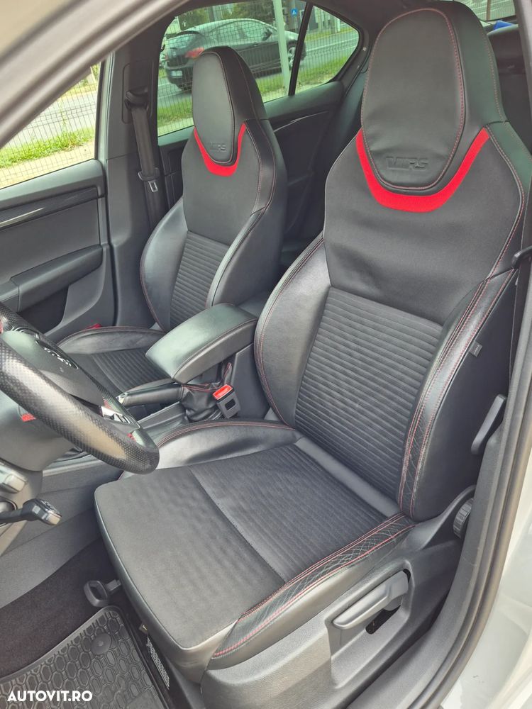 Skoda Octavia 2.0 TSI RS - 19