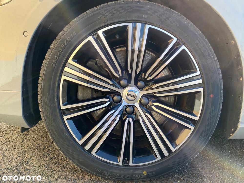 Volvo V60 T6 Plug-in Hybrid AWD Plus Bright - 12