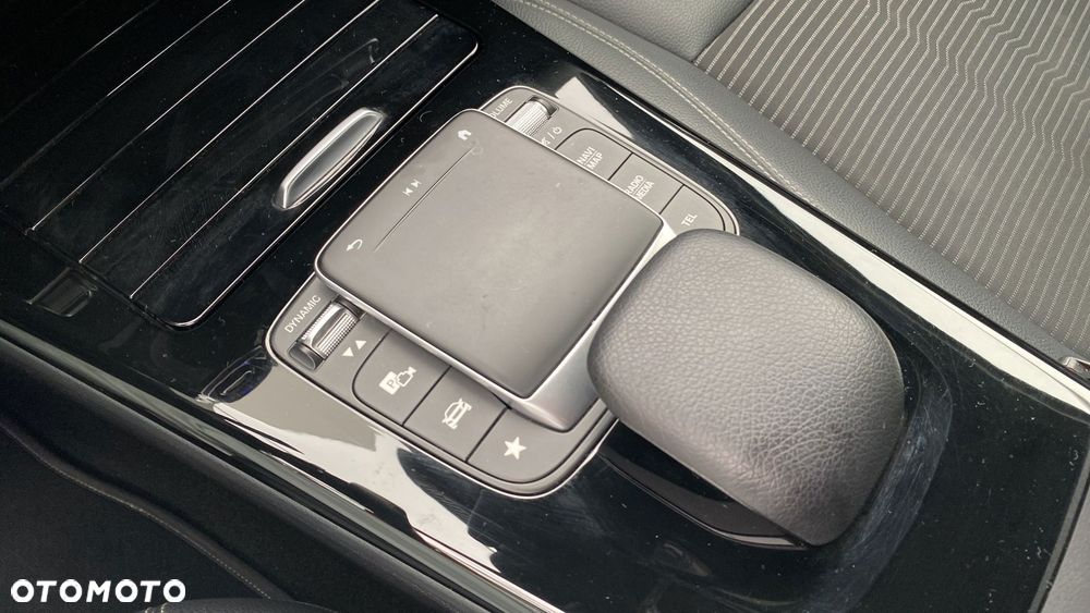 Mercedes-Benz Klasa A 200 d 8G-DCT - 18