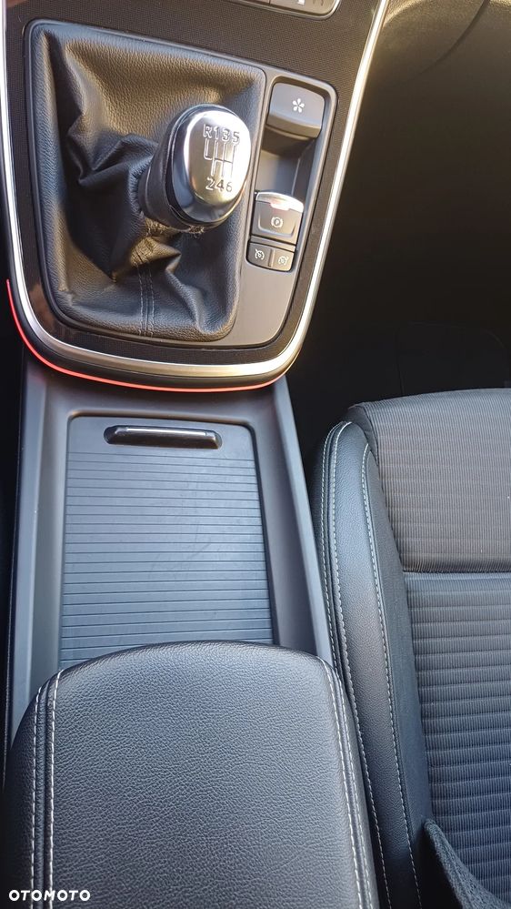 Renault Scenic ENERGY dCi 130 Start & Stop Euro 6 Bose Edition - 40