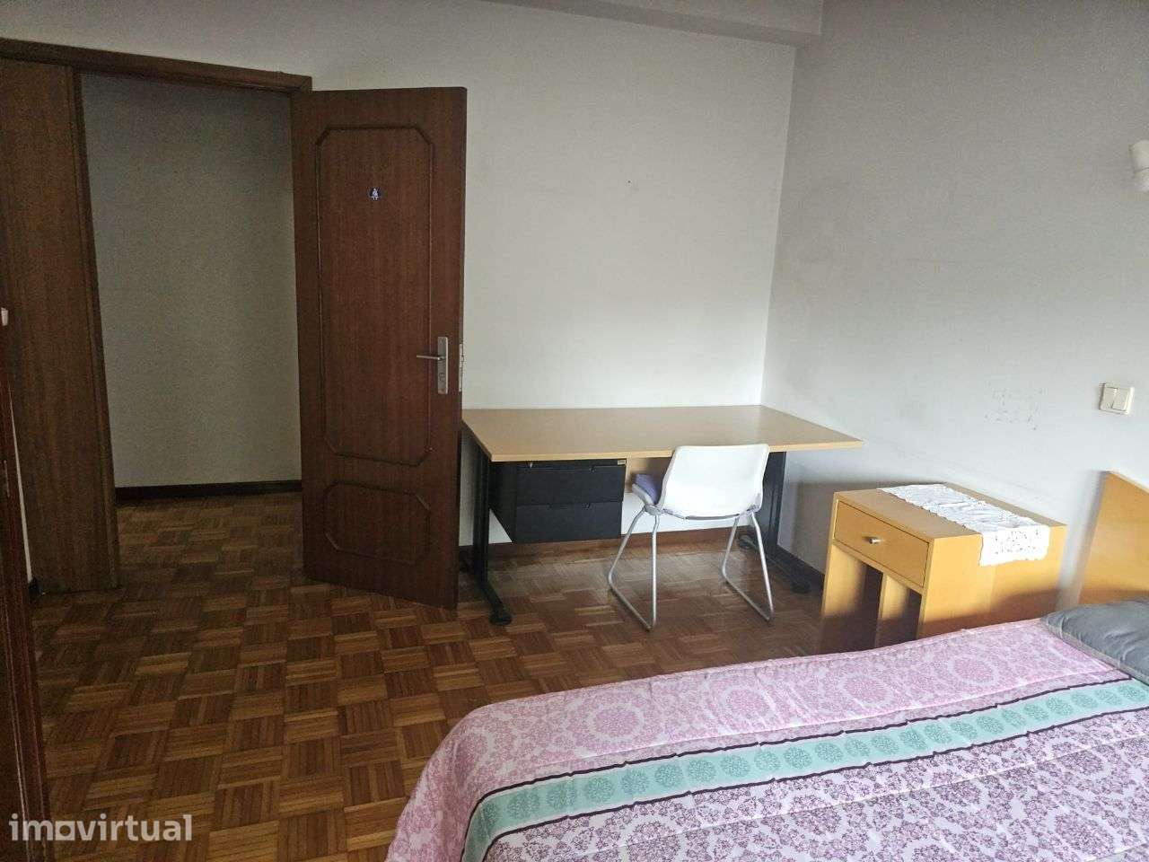 Quarto - Com despesas incluídas - Grande imagem: 3/13