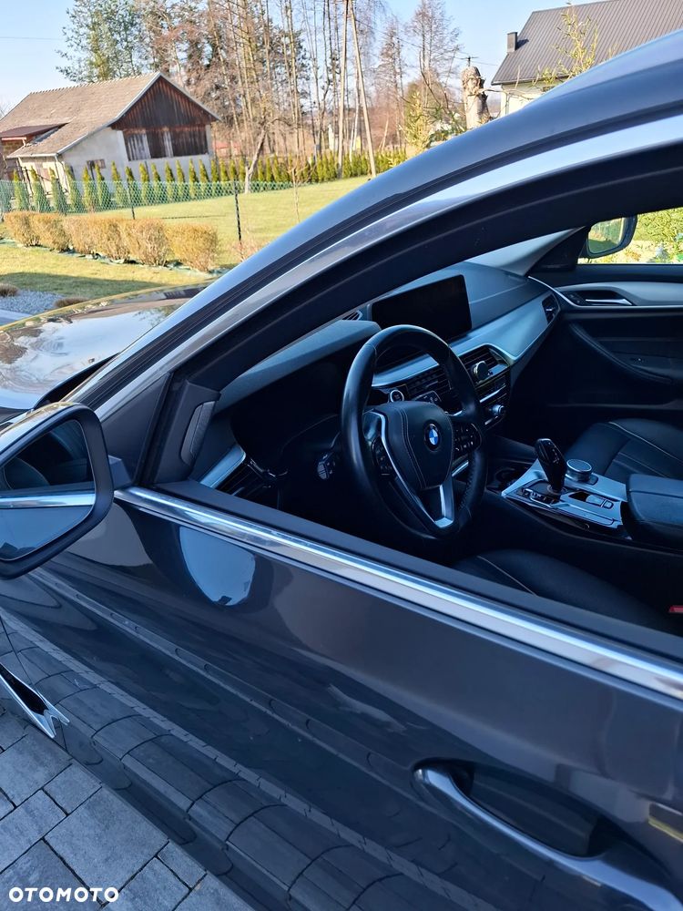 BMW Seria 5 520d - 13