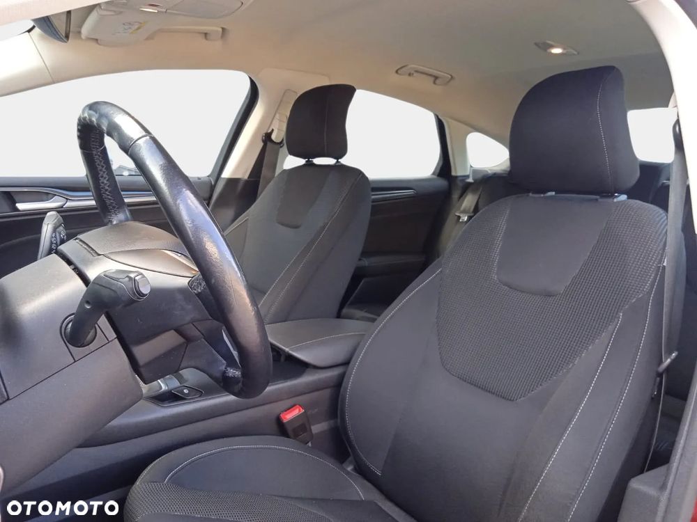 Ford Mondeo 2.0 EcoBlue Titanium - 34