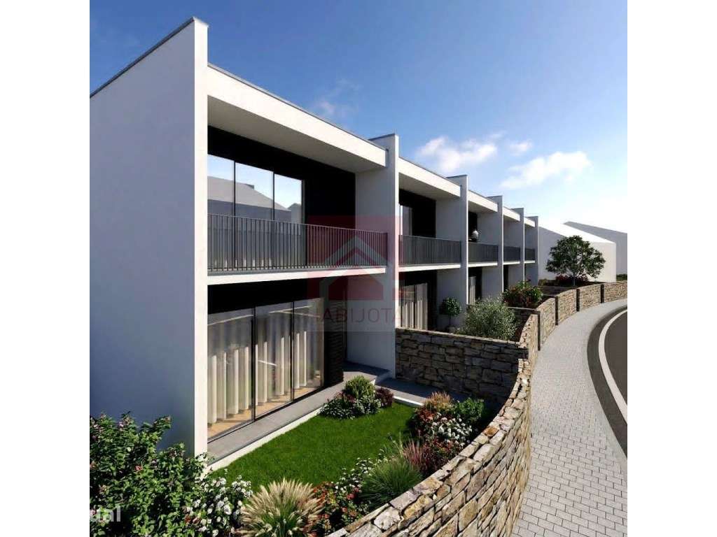 Terreno para Construção de 5 Moradias com PIP Aprovado próximo ao M... - Grande imagem: 5/10