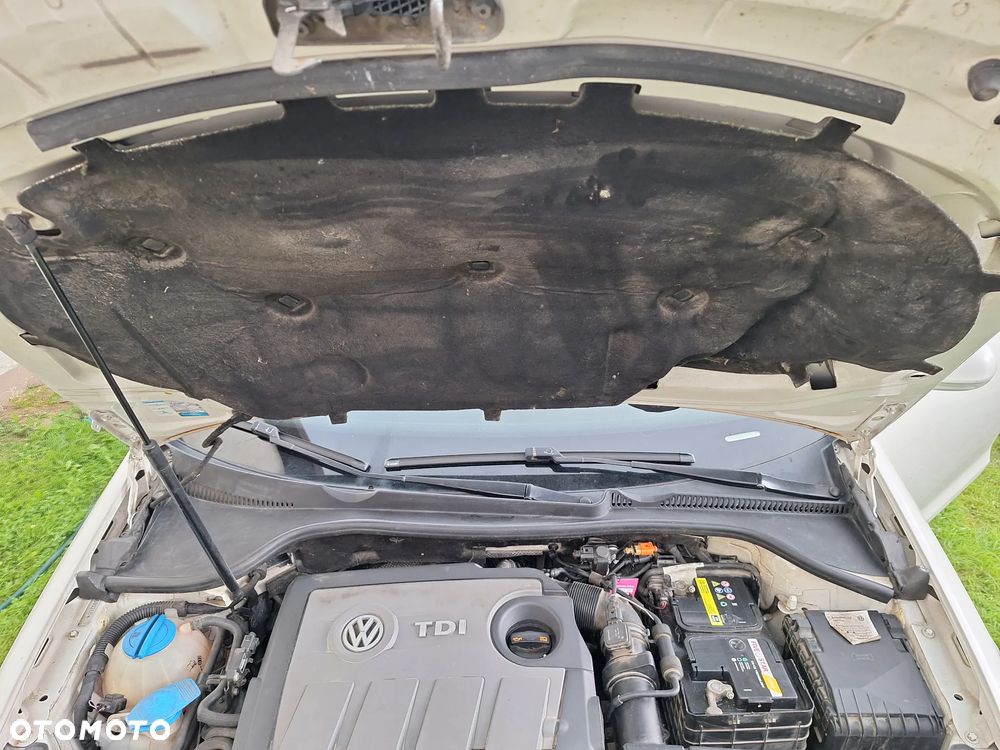 Volkswagen Golf 1.6 TDI Comfortline - 2