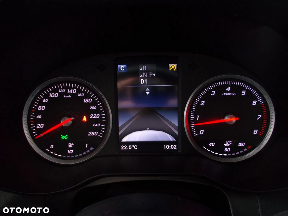 Mercedes-Benz GLC - 13
