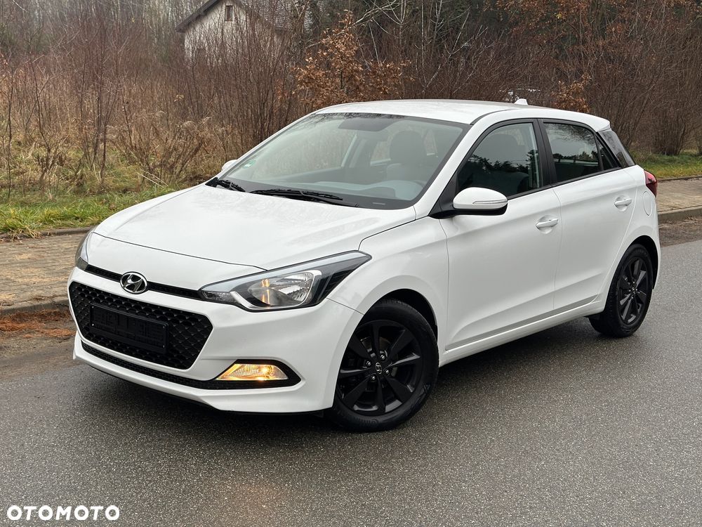 Hyundai i20 1.2 Fifa World Cup Edition - 25