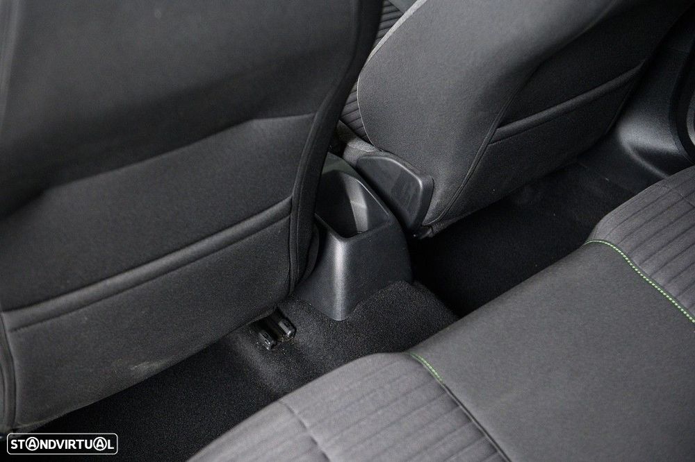 Peugeot 208 1.2 PureTech Active Pack - 34