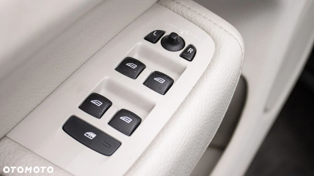 Volvo XC 60 B4 B Inscription - 31