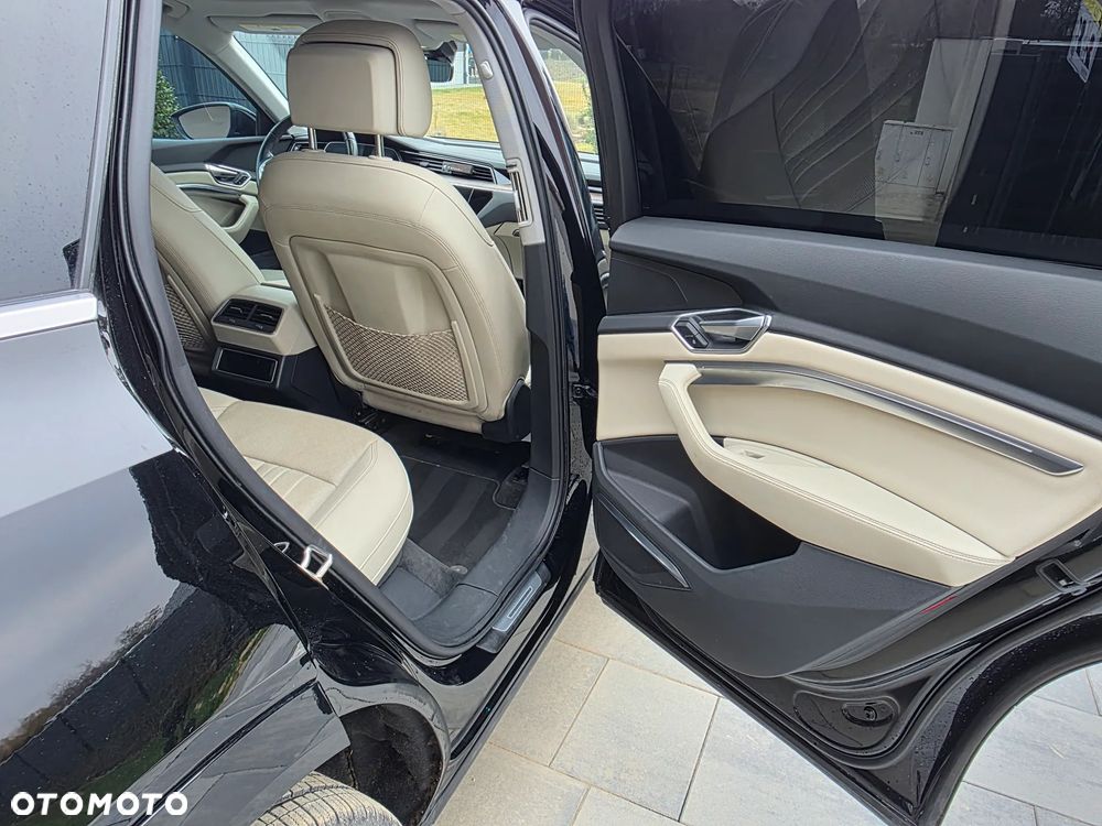 Audi e-tron 55 Quattro - 11