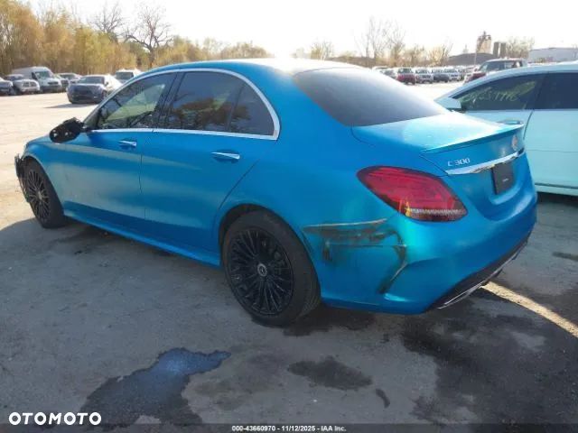 Mercedes-Benz Klasa C 300 4MATIC 9G-TRONIC - 4