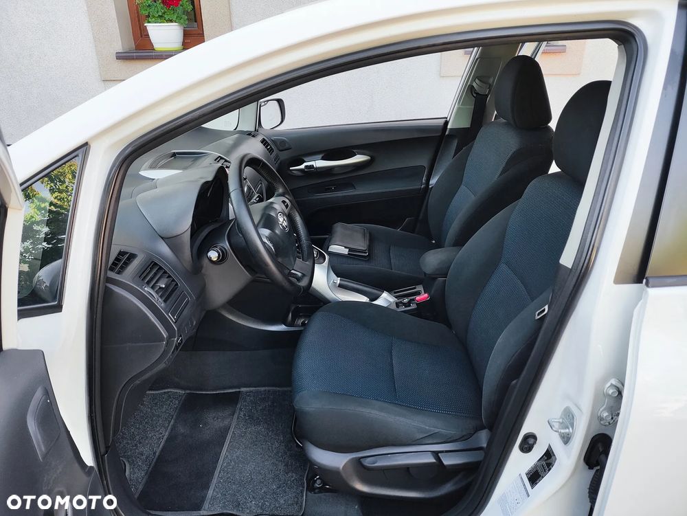 Toyota Auris 1.8 HSD Sol - 7