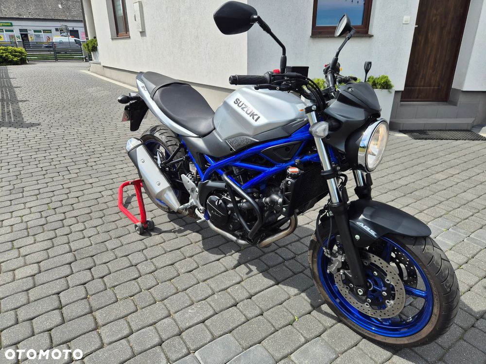Suzuki SV - 12