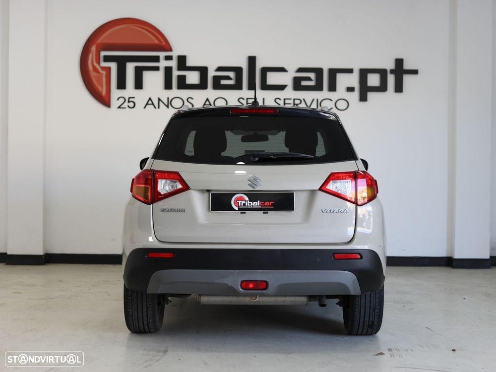 Suzuki Vitara 1.6 VVT GLE - 3