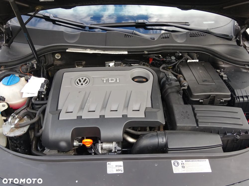 Volkswagen Passat - 28