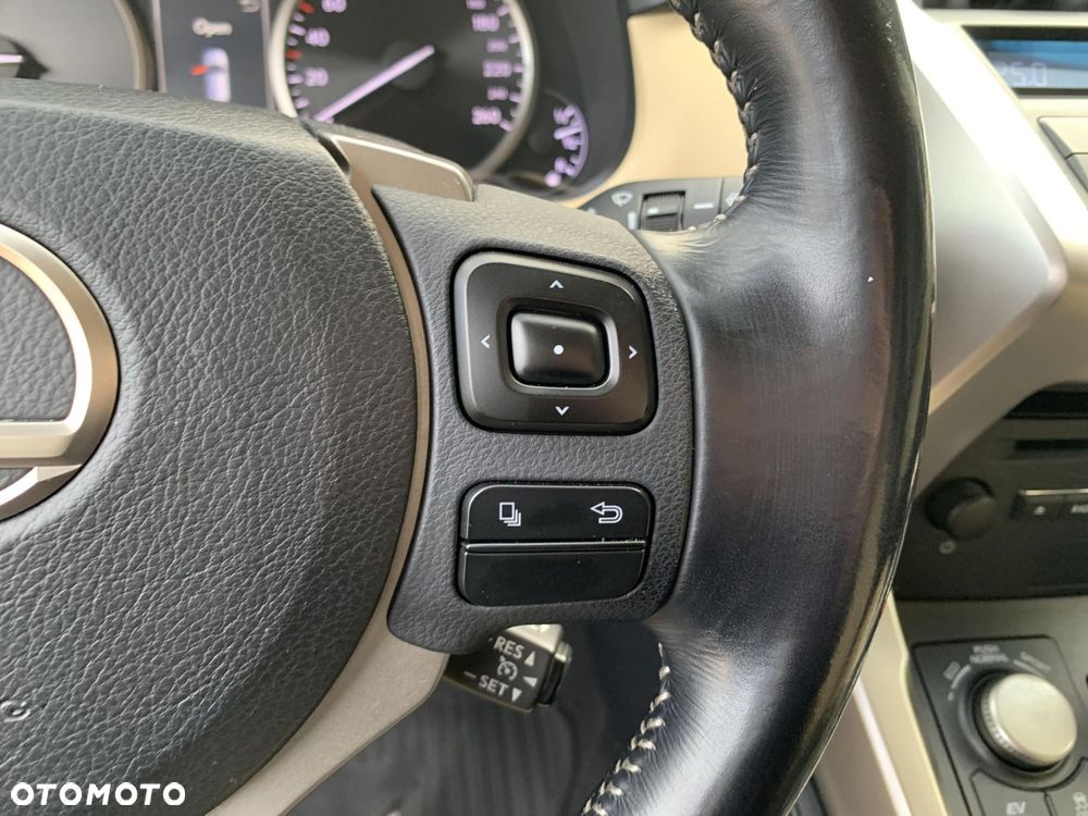 Lexus NX 300h Comfort AWD - 17