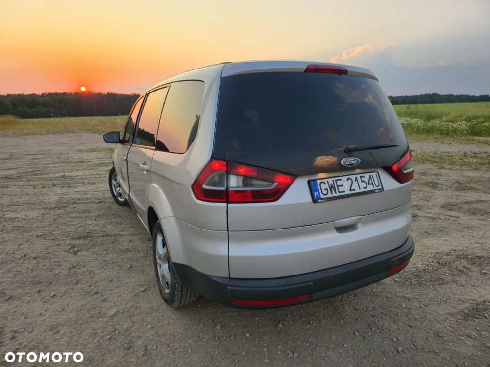 Ford Galaxy - 5