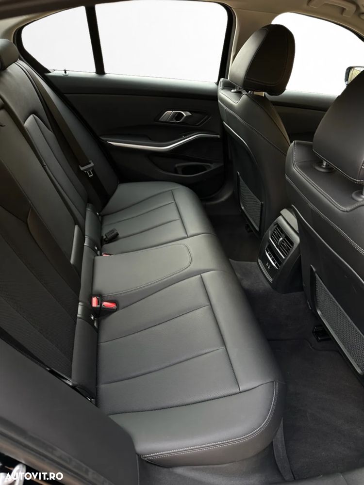 BMW Seria 3 320e Aut. Sport Line - 15