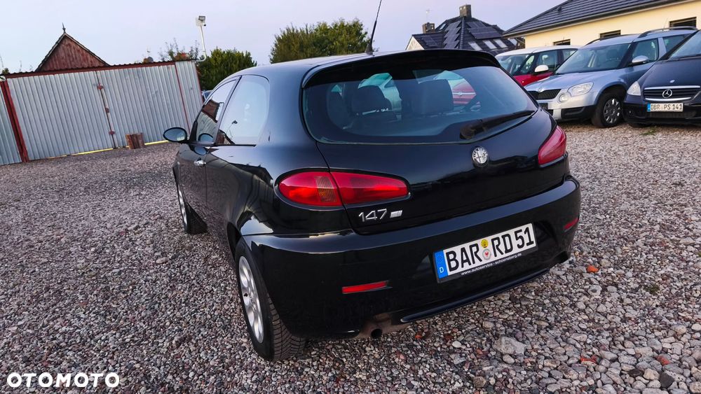 Alfa Romeo 147 - 10