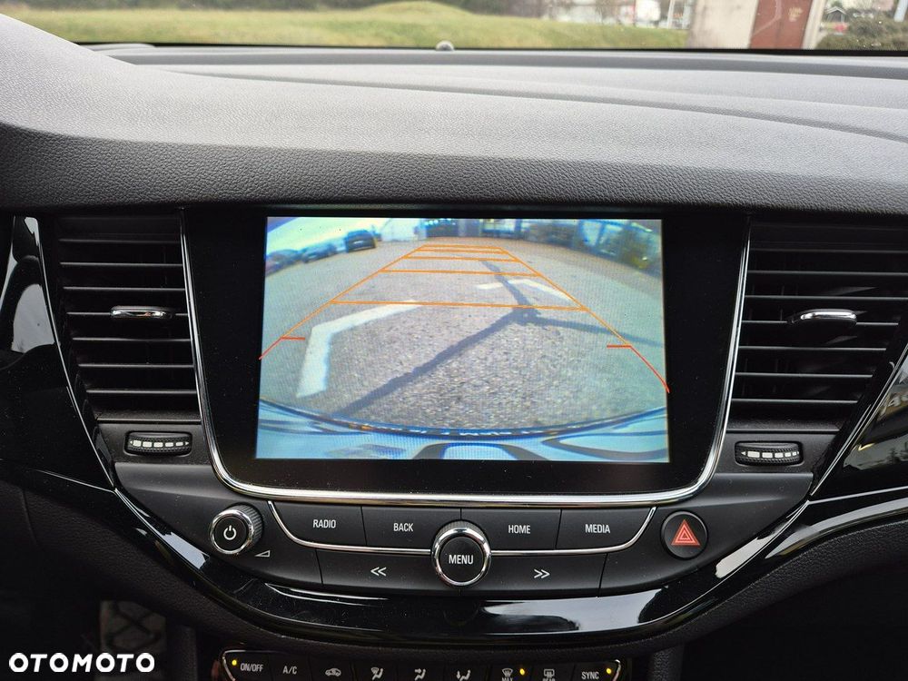 Opel Astra 1.4 T GPF Dynamic S&S - 18