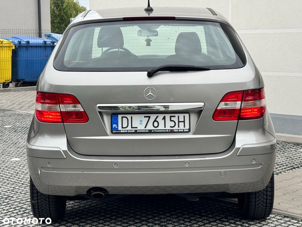 Mercedes-Benz Klasa B 180 CDI Autotronic - 8