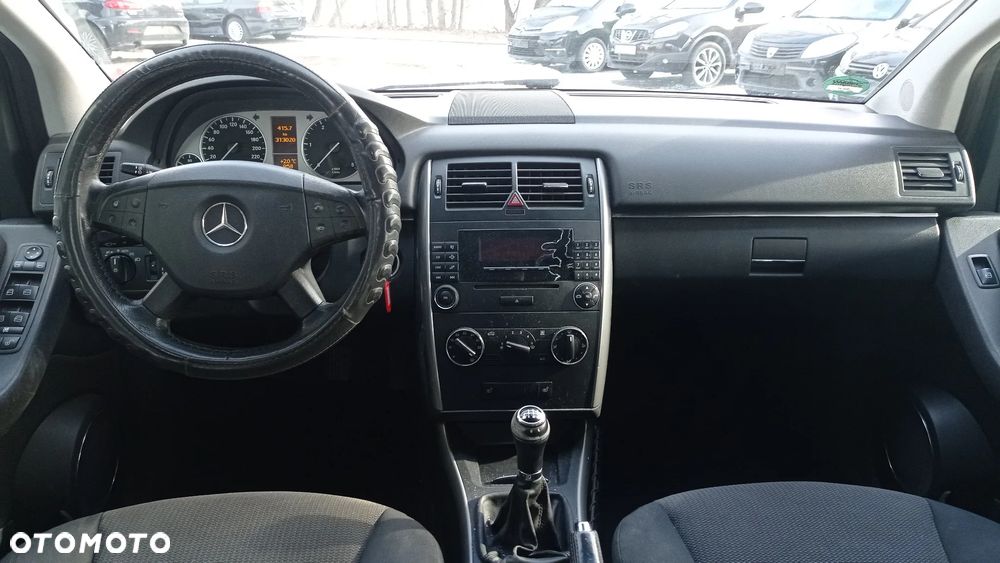 Mercedes-Benz Klasa B 180 CDI Special Edition - 39