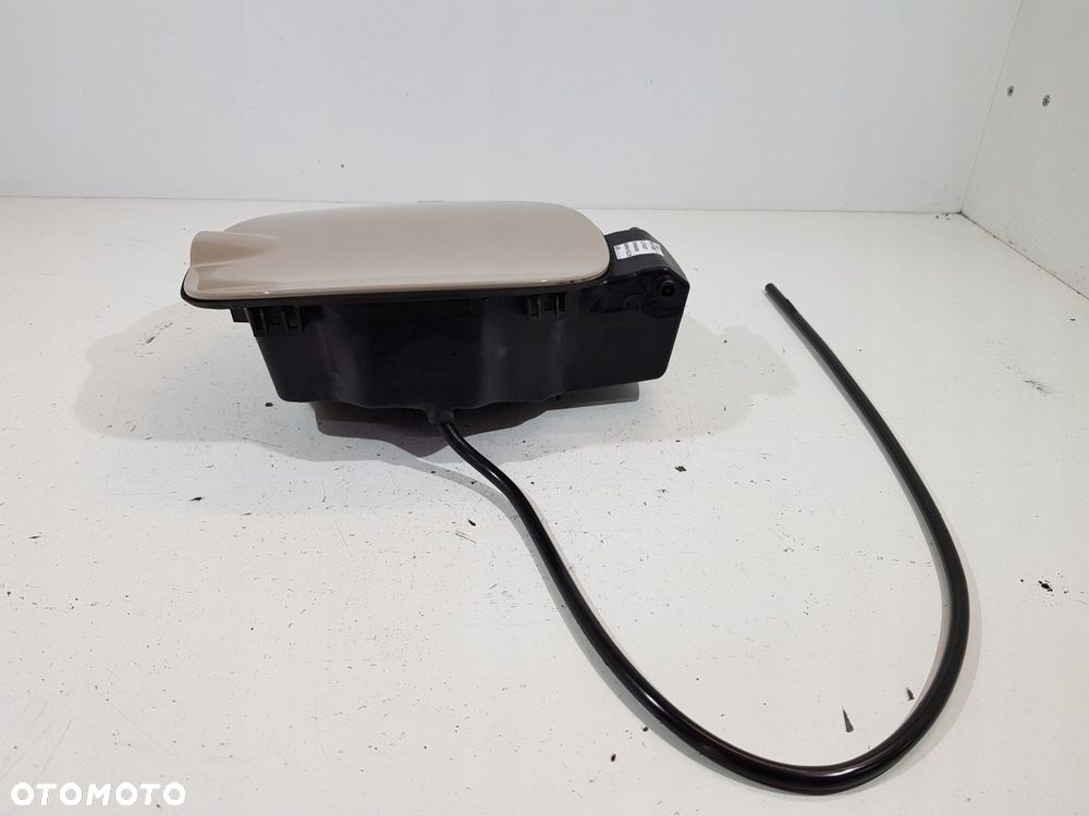 klapka wlewu paliwa c982 fiat 500l eur 912/b - 2