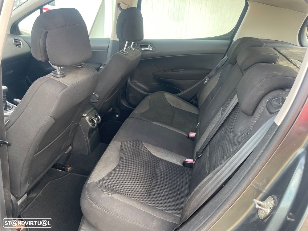 Peugeot 308 - 11