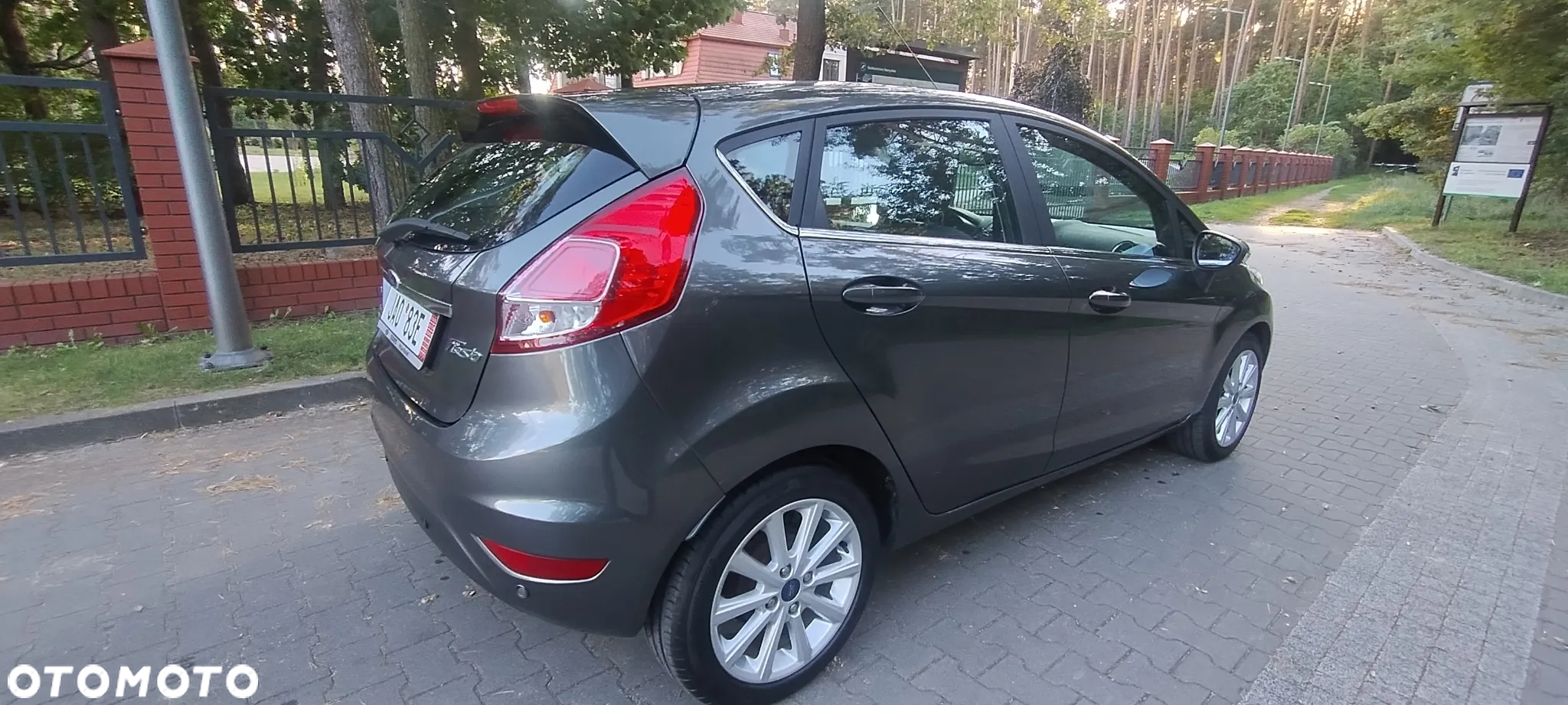 Ford Fiesta 1.0 EcoBoost Start-Stop Titanium - 4