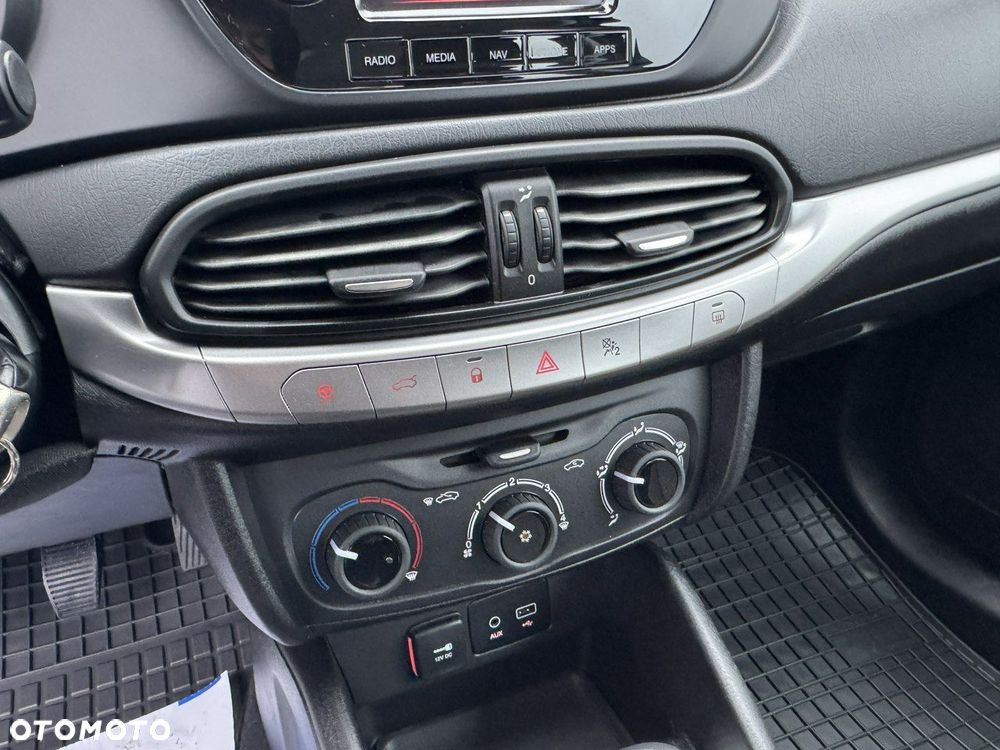 Fiat Tipo 1.4 16V More - 27