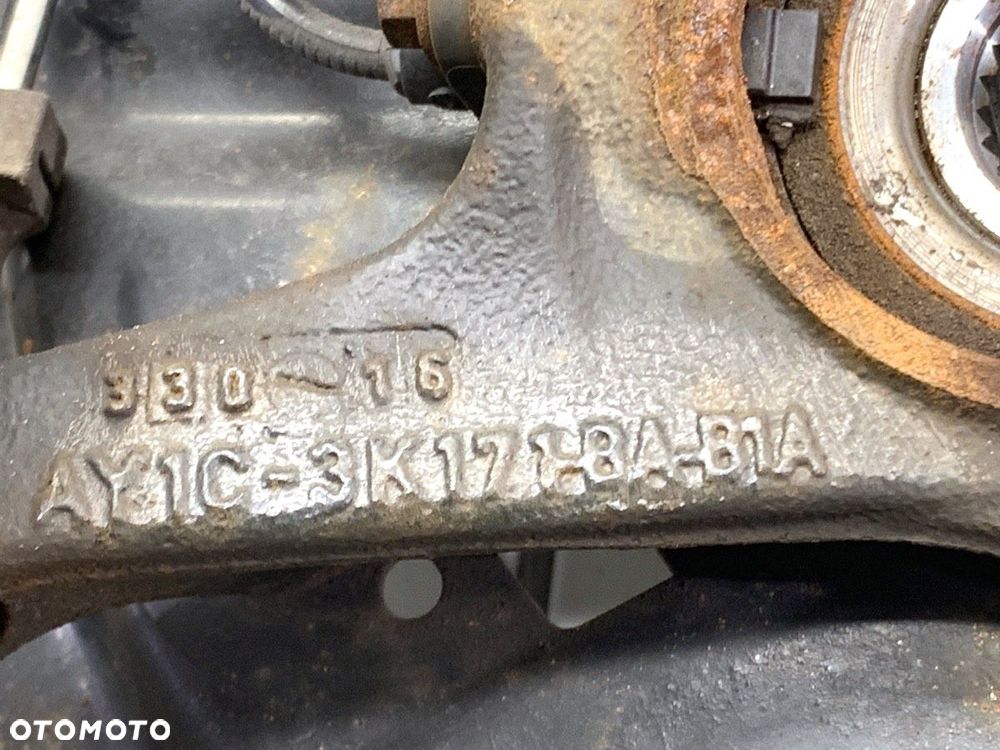 ZWROTNICA LEWY PRZÓD  FORD FIESTA VI (CB1, CCN) 2008 - 2022 1.25 44 kW [60 KM] benzyna 2008 - 2017 - 5