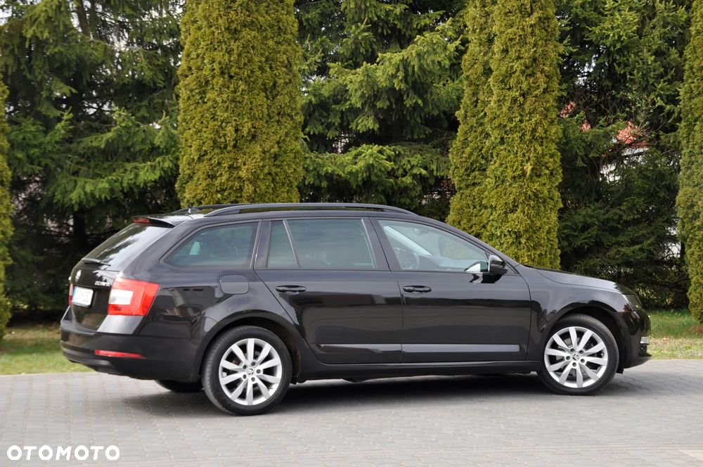 Skoda Octavia 2.0 TDI Elegance DSG - 5