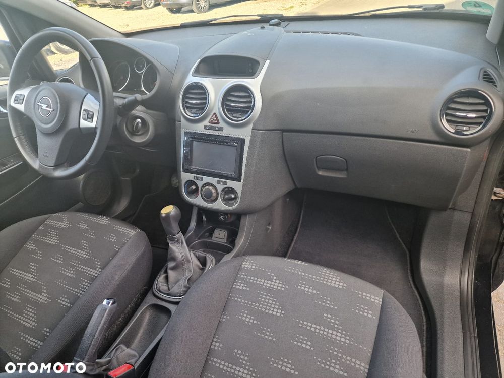 Opel Corsa 1.2 16V Enjoy - 13