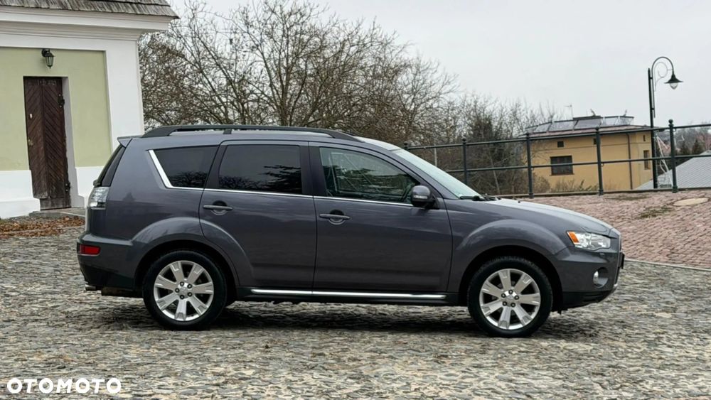 Mitsubishi Outlander - 20