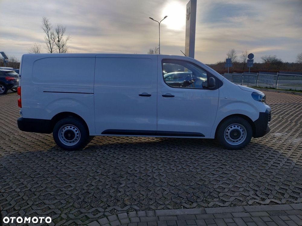 Opel Vivaro Vivaro Furgon XL Diesel 2.2 150 KM Automat - 12