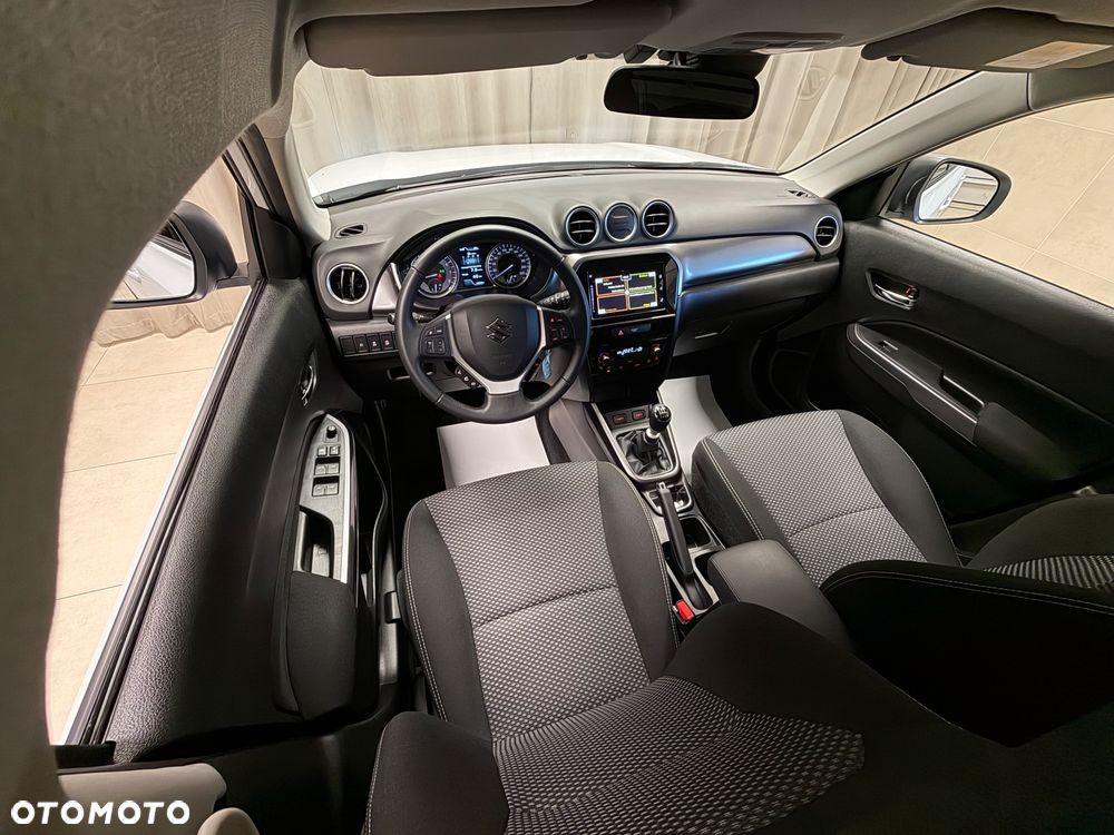 Suzuki Vitara 1.4 Boosterjet SHVS Premium 2WD - 14