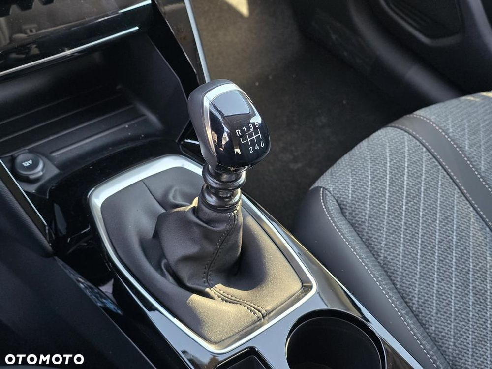 Peugeot 208 1.2 PureTech Allure S&S - 25