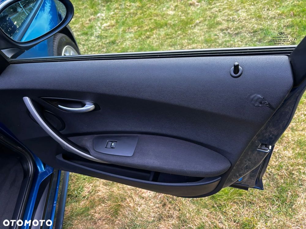 BMW Seria 1 118i - 23