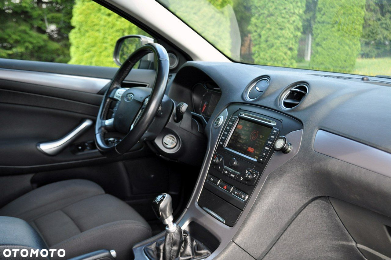 Ford Mondeo - 18