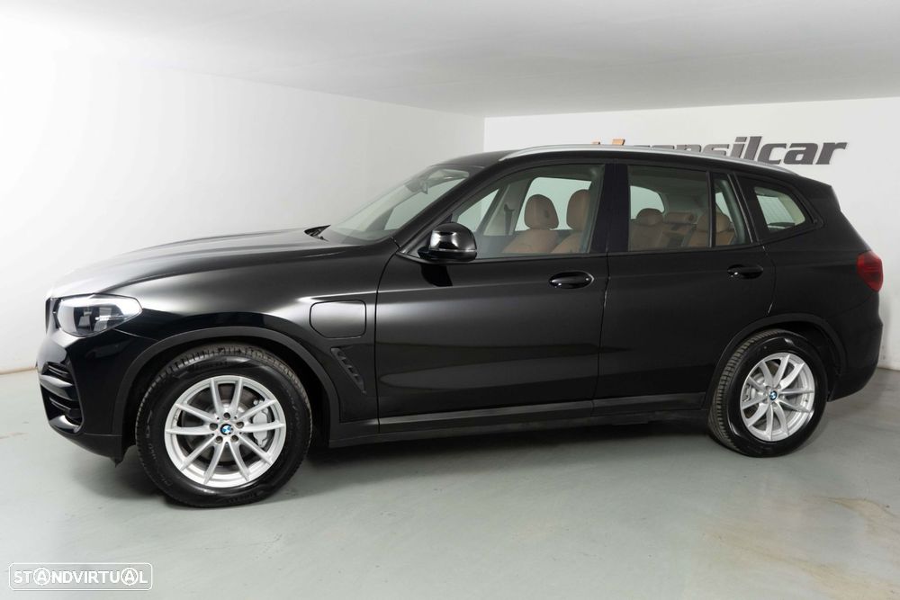 BMW X3 30 e xDrive Line Luxury - 8