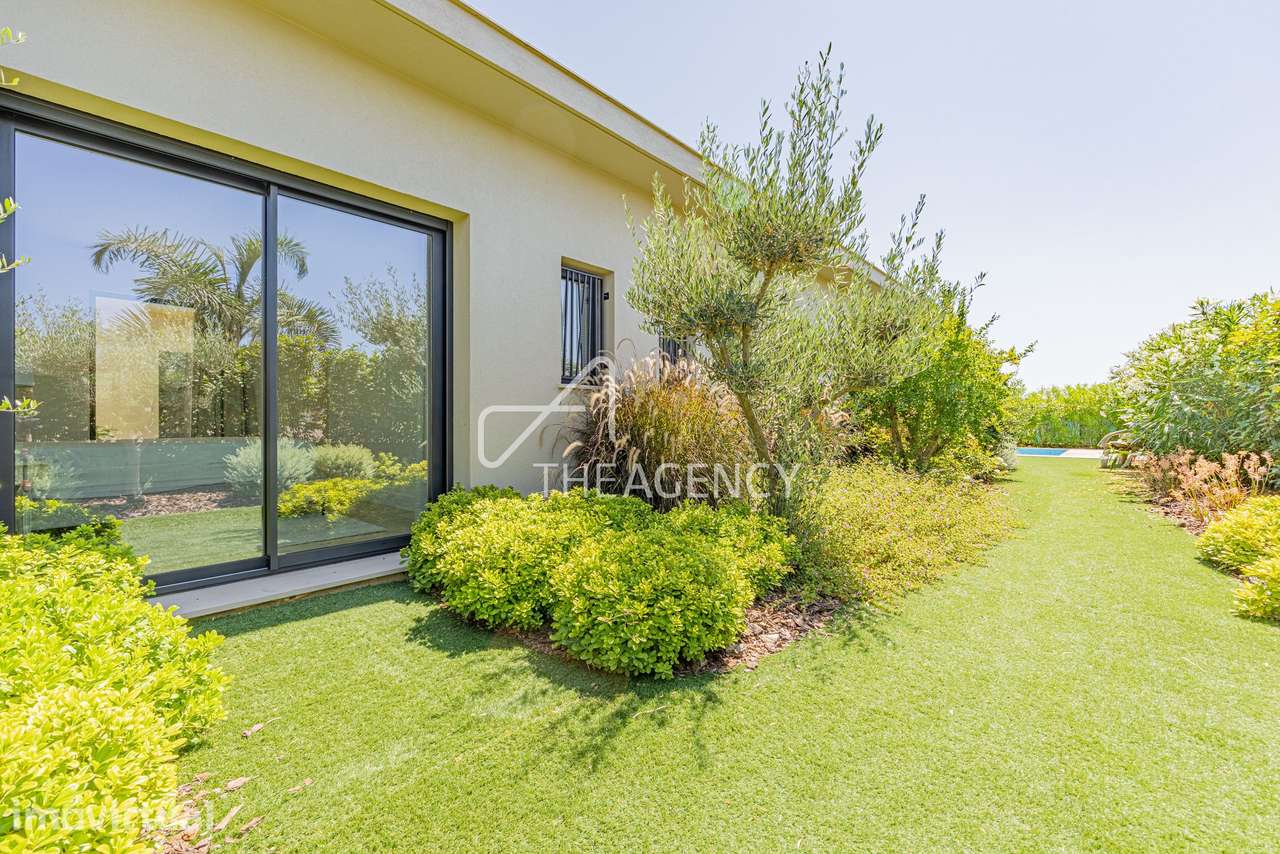 Moradia V3 Térrea de Luxo com Piscina Privativa, Jardim, Acessibilidad - Grande imagem: 5/54