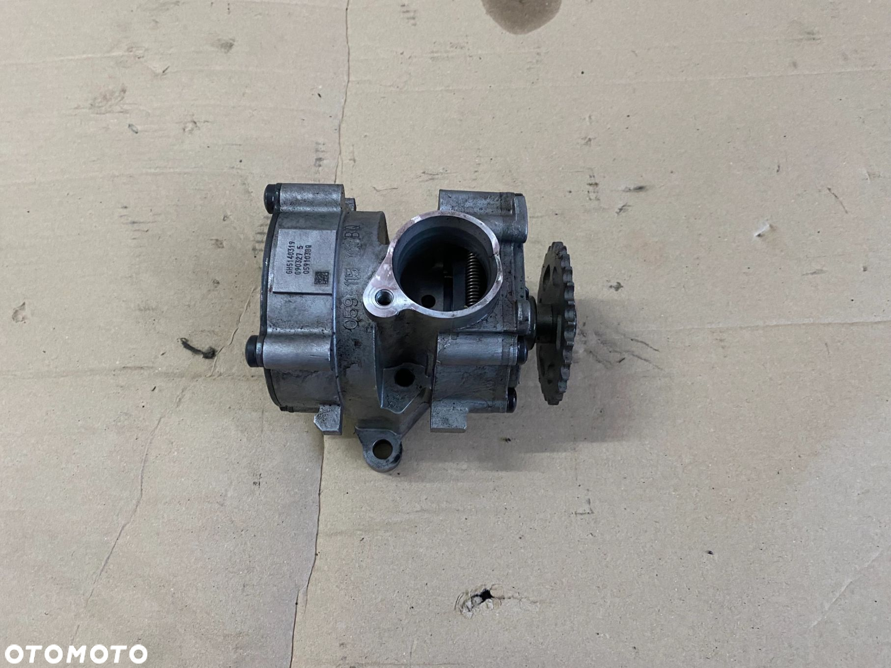 POMPA OLEJU AUDI A4 A5 A6 Q7 TOUAREG 3.0 TDI 059115103BC - 2