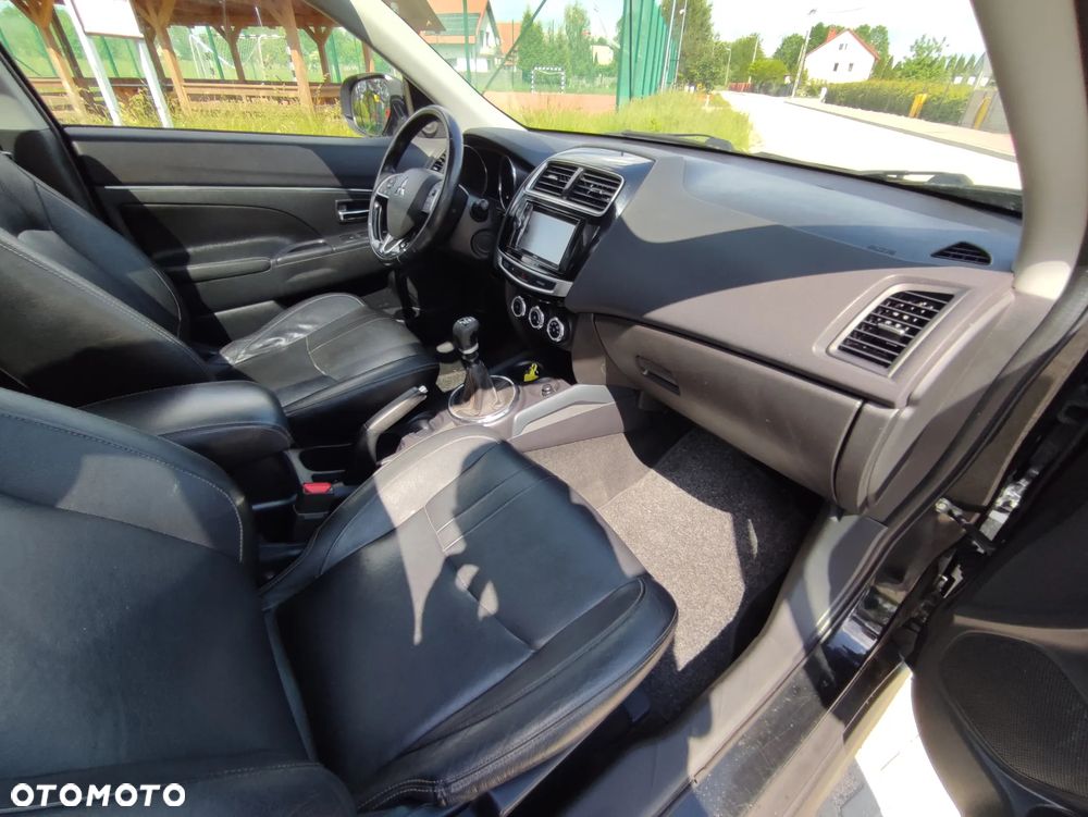 Mitsubishi ASX - 14