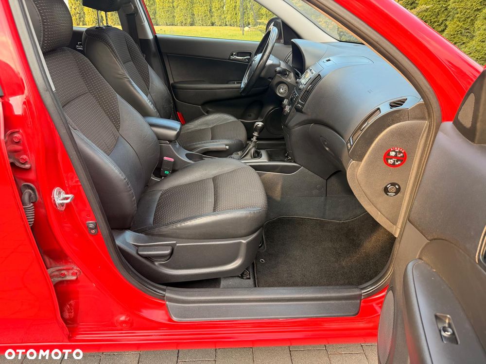 Hyundai i30 1.6 CRDi Style - 17